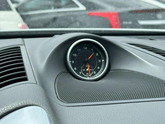2016 Porsche Cayenne Base