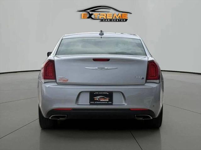 2016 Chrysler 300 300S