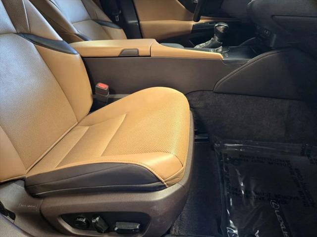 2021 Lexus ES 300h 300h
