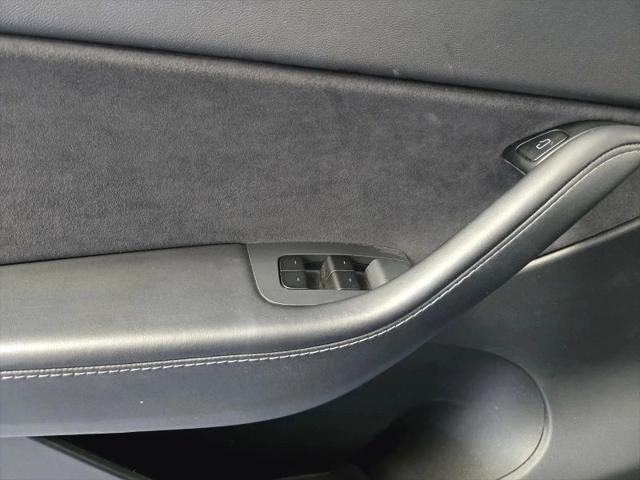 2021 Tesla Model Y Standard Range Rear-Wheel Drive