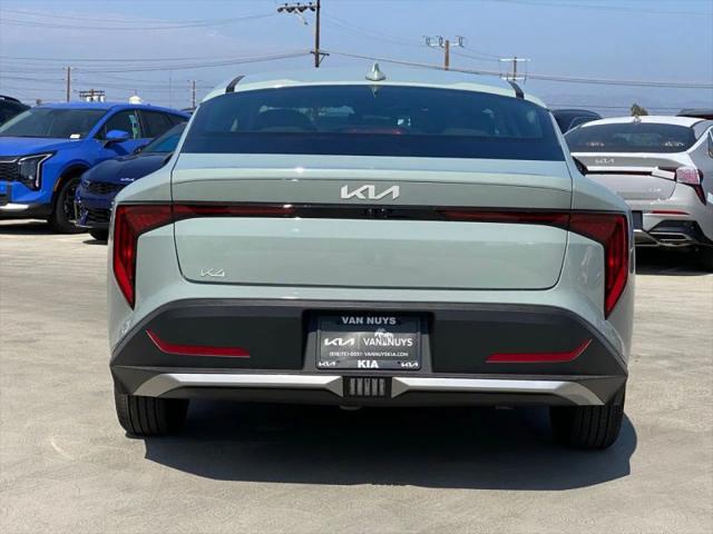 2026 Kia K4 LXS