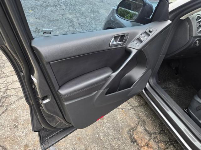 2016 Volkswagen Tiguan S