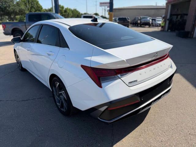 2024 Hyundai Elantra Limited