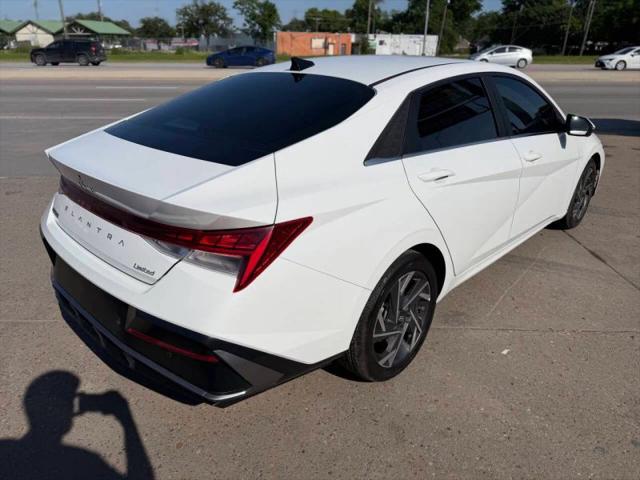 2024 Hyundai Elantra Limited
