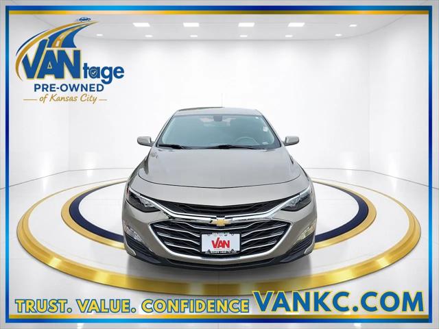 2022 Chevrolet Malibu FWD LT