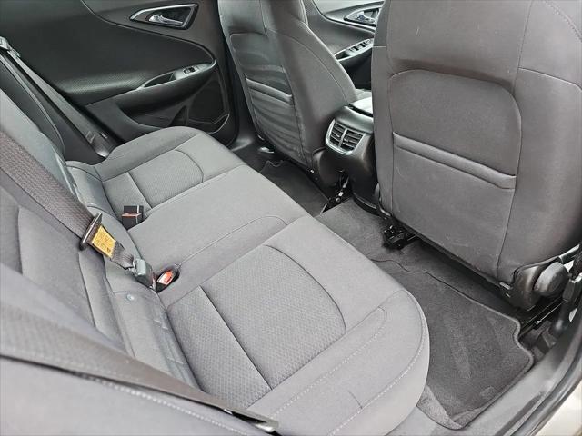 2022 Chevrolet Malibu FWD LT