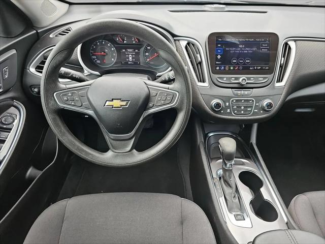 2022 Chevrolet Malibu FWD LT