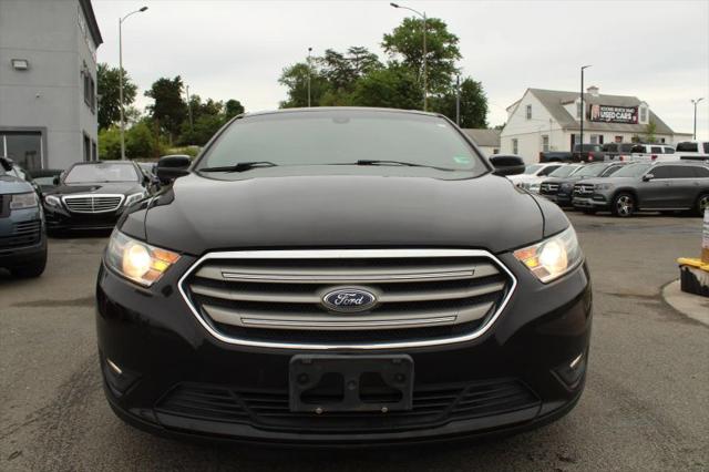 2016 Ford Taurus SEL