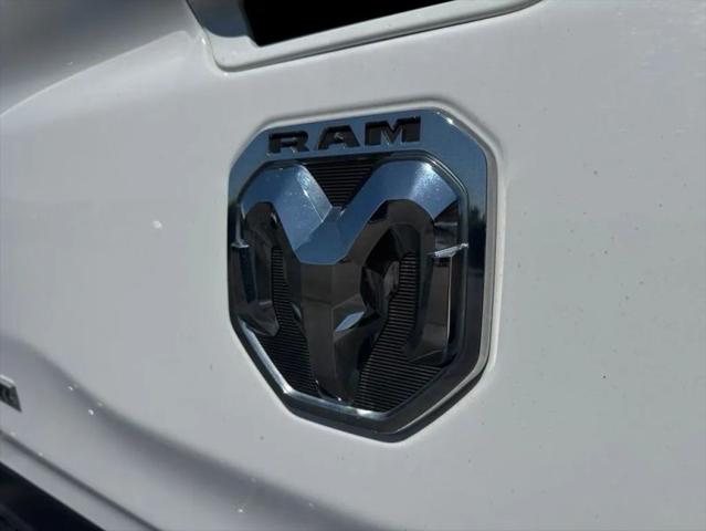 2021 Ram 1500 Big Horn Crew Cab 4x4 5'7" Box