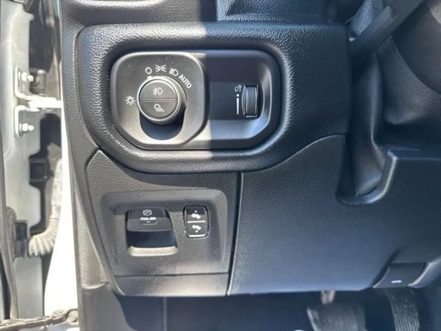 2021 Ram 1500 Big Horn Crew Cab 4x4 5'7" Box