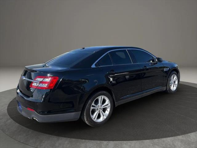 2018 Ford Taurus SEL