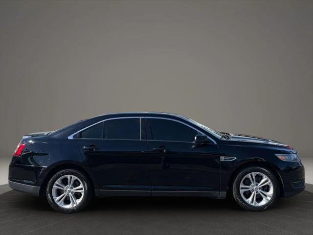 2018 Ford Taurus SEL