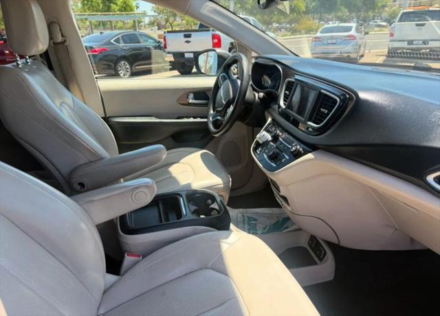 2021 Chrysler Voyager LXI