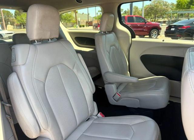 2021 Chrysler Voyager LXI