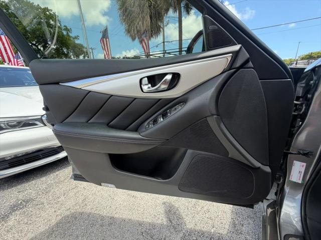 2021 INFINITI Q50 LUXE AWD