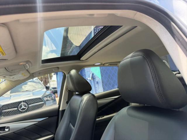 2021 INFINITI Q50 LUXE AWD