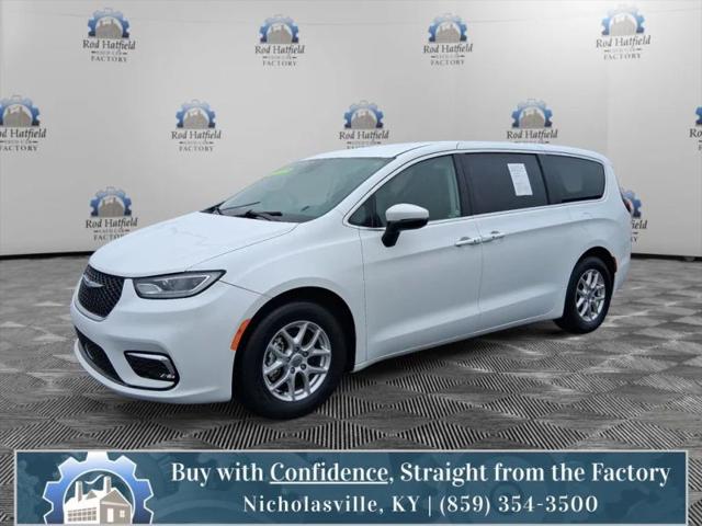 2023 Chrysler Pacifica Touring L for sale in Nicholasville, KY