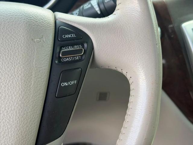 2015 Nissan Quest SV