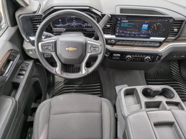 2023 Chevrolet Silverado 1500 4WD Crew Cab Standard Bed LT