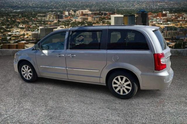 2014 Chrysler Town & Country Touring