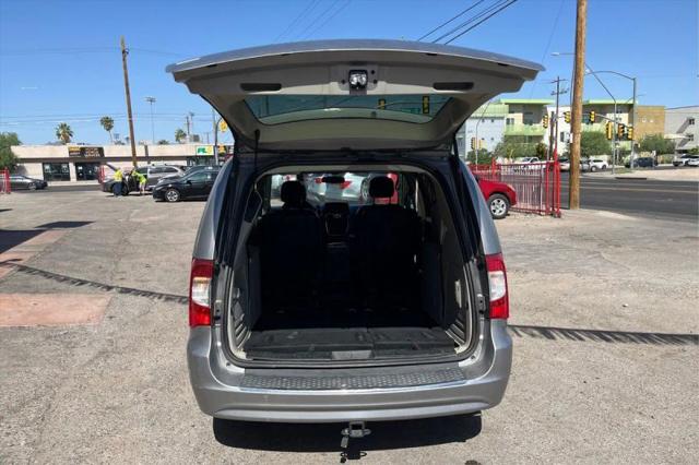 2014 Chrysler Town & Country Touring