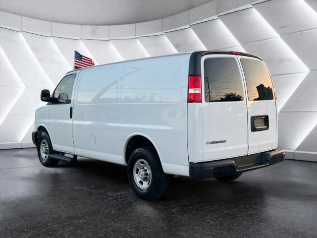 2022 Chevrolet Express Cargo Van RWD 2500 Regular Wheelbase WT