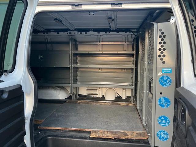 2022 Chevrolet Express Cargo Van RWD 2500 Regular Wheelbase WT