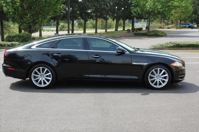2013 Jaguar XJ Standard