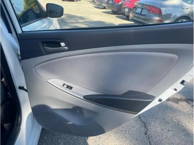 2017 Hyundai Accent SE