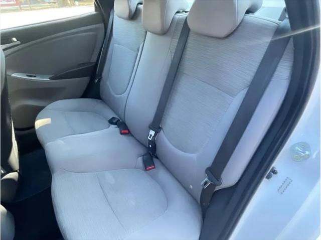 2017 Hyundai Accent SE