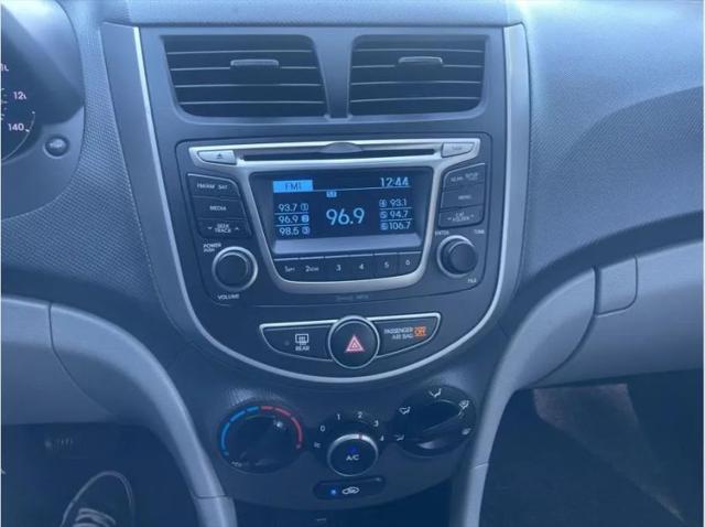 2017 Hyundai Accent SE