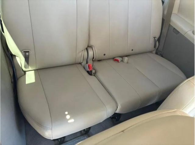 2011 Toyota Sienna XLE V6