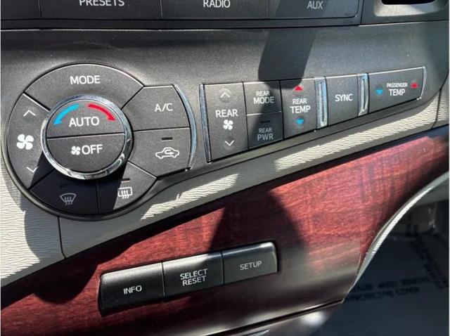 2011 Toyota Sienna XLE V6