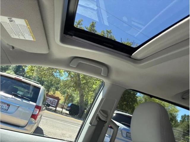 2011 Toyota Sienna XLE V6
