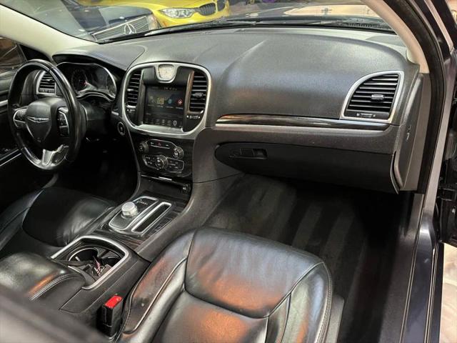 2016 Chrysler 300 Anniversary Edition