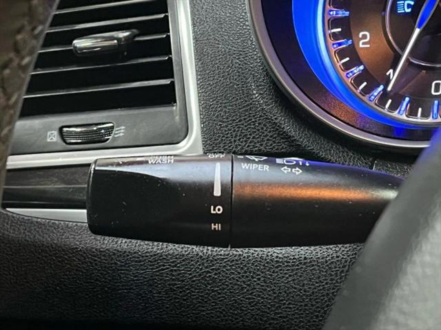 2016 Chrysler 300 Anniversary Edition