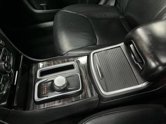 2016 Chrysler 300 Anniversary Edition