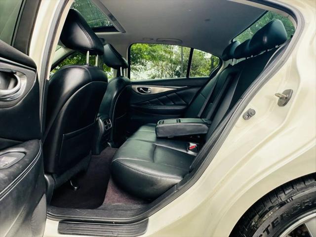 2016 INFINITI Q50 2.0t Base