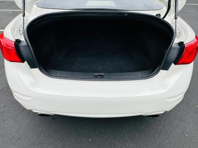 2016 INFINITI Q50 2.0t Base