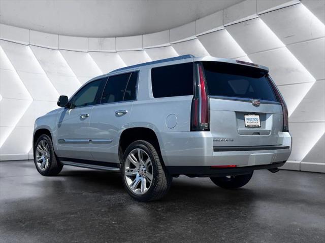 2016 Cadillac Escalade Luxury Collection