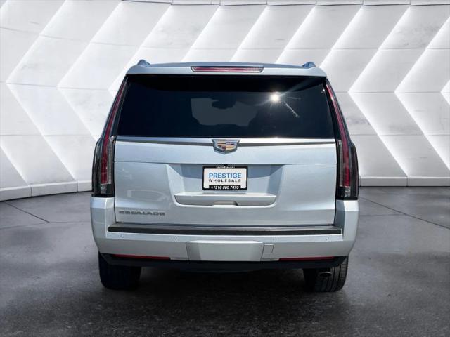 2016 Cadillac Escalade Luxury Collection