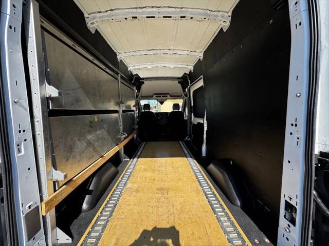 2023 Ford Transit Cargo Van Base