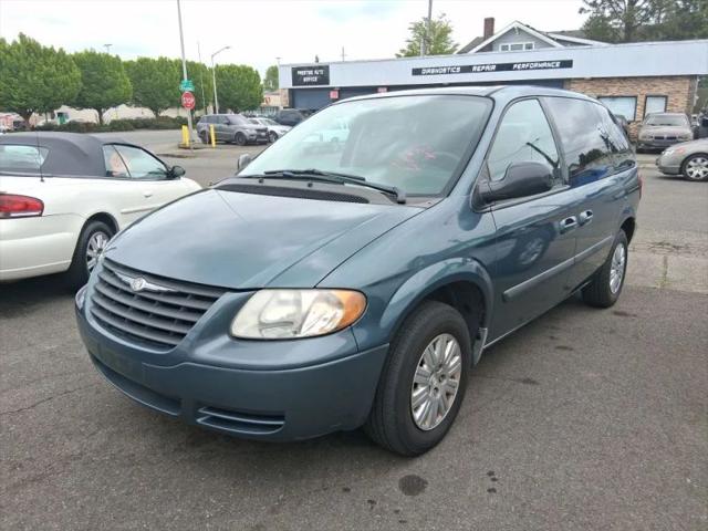 2006 Chrysler Town & Country LX for sale in Everett, WA