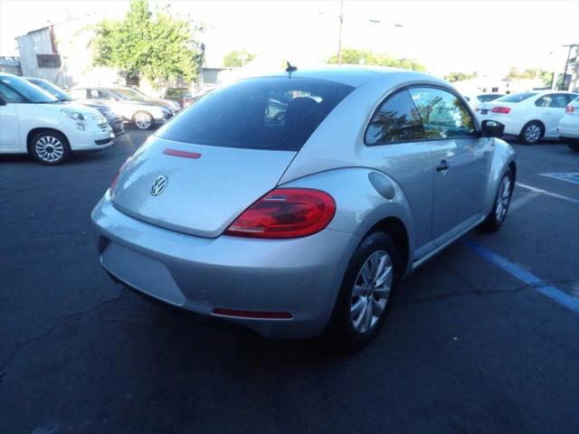 2013 Volkswagen Beetle 2.5L Entry