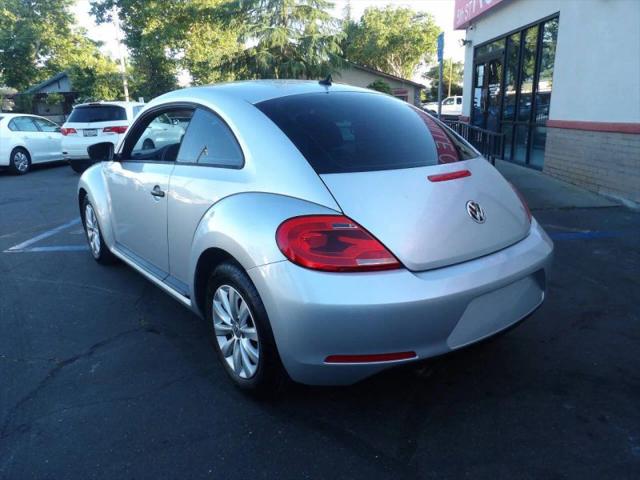 2013 Volkswagen Beetle 2.5L Entry