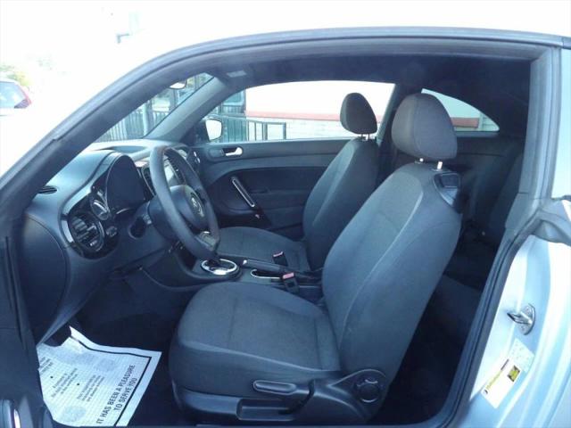 2013 Volkswagen Beetle 2.5L Entry