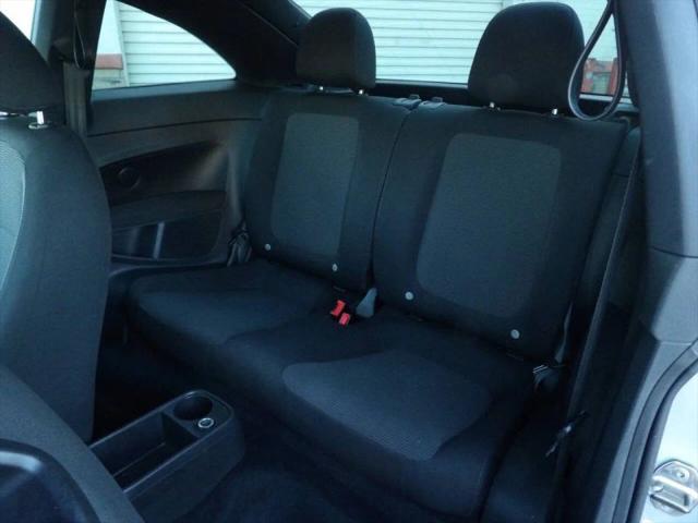 2013 Volkswagen Beetle 2.5L Entry