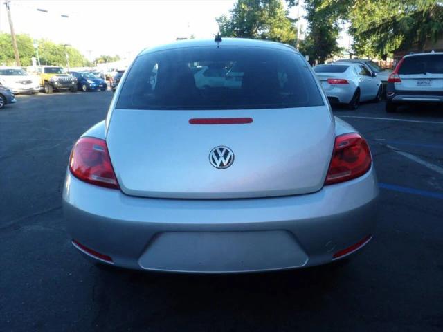 2013 Volkswagen Beetle 2.5L Entry