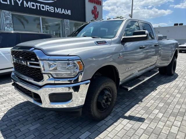 2022 Ram 3500 Tradesman Crew Cab 4x4 8' Box