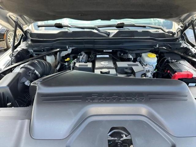 2022 Ram 3500 Tradesman Crew Cab 4x4 8' Box